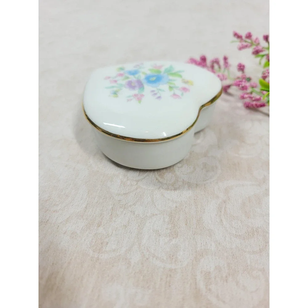Vintage Heart Shaped Trinket Box Made in Japan Ceramic Floral Vanity Dish